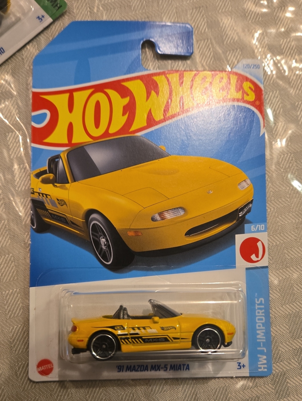'91 Mazda MX-5 Miata Toy Car - Yellow